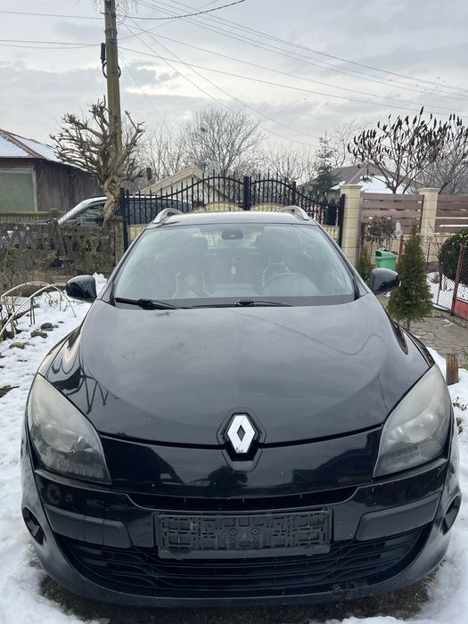 Renault Megane III Grandtour 1.5 dCi 110 CP Automat – 2011