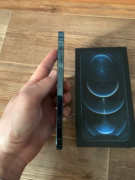 Айфон 12 про 256 в идеальном состоянии