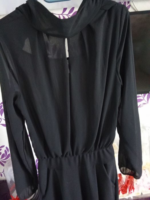 Salopeta damă elegantă.