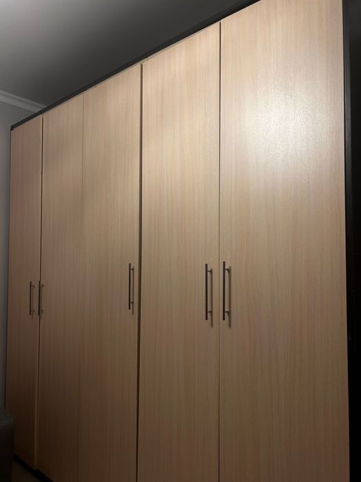 Продам шкаф для одежды