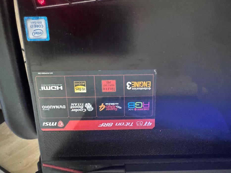 Laptop gaming MSI GT83 TITAN 8RF