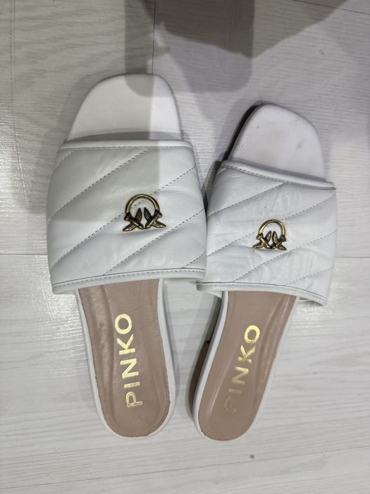 Чехли.     pinko