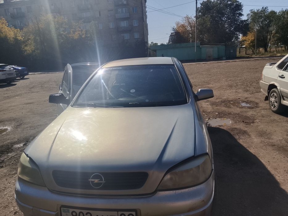 Продам машину. Опель астра.