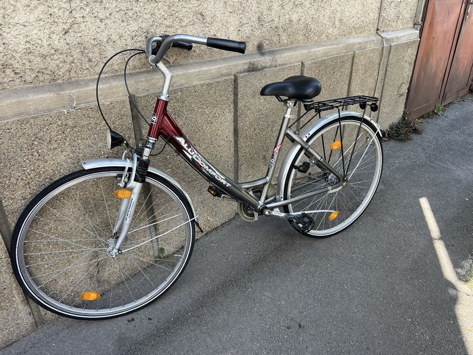 Bicicleta city bike Alucomfort roti pe 28“ stare foarte buna