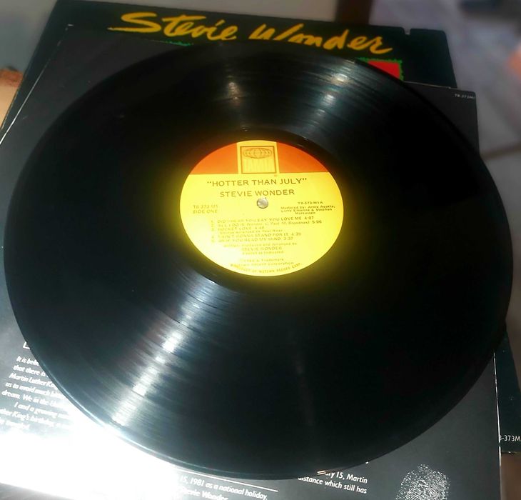 Stevie Wonder-Hotter than July disc vinil