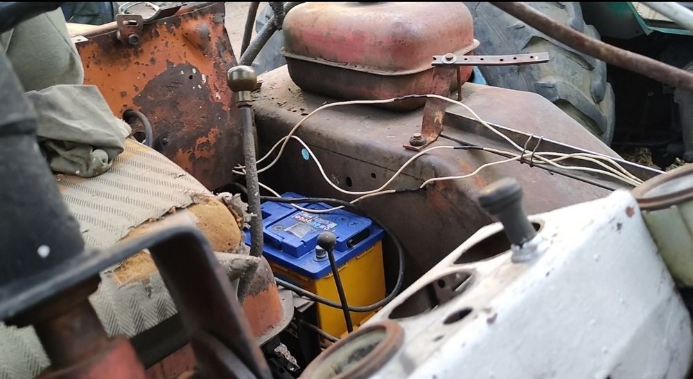 Трактор Т 16,грабли,волокуша