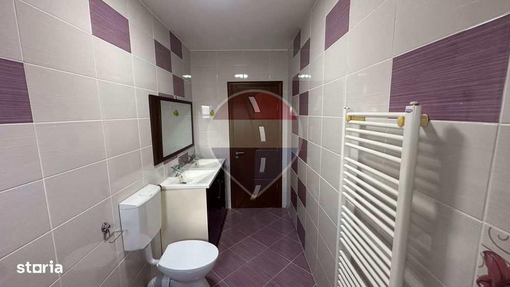 Apartament cu 3 camere de vânzare în zona Soarelui