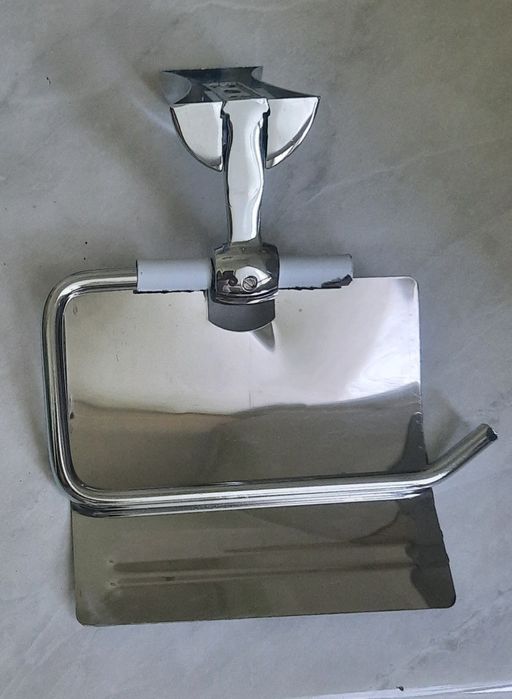 Держатель для туалетной бумаги хромированный.Новый