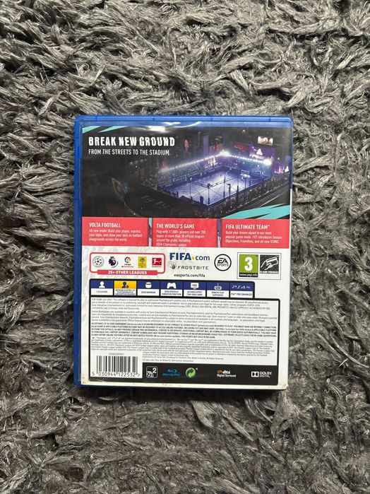 Продавам Fifa 20