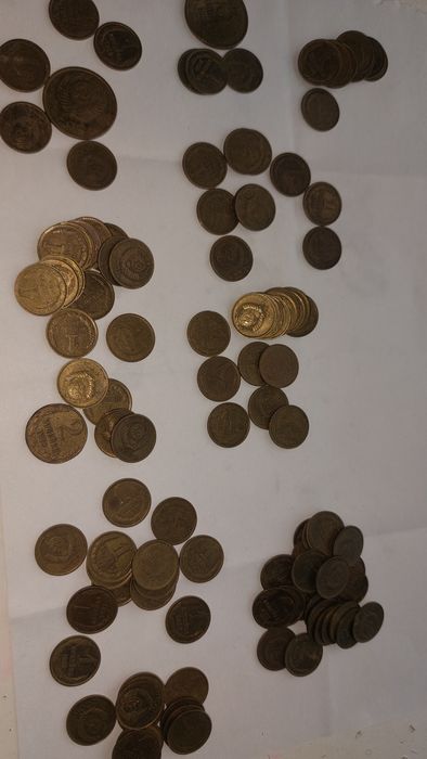 Прадам колекционие монеты