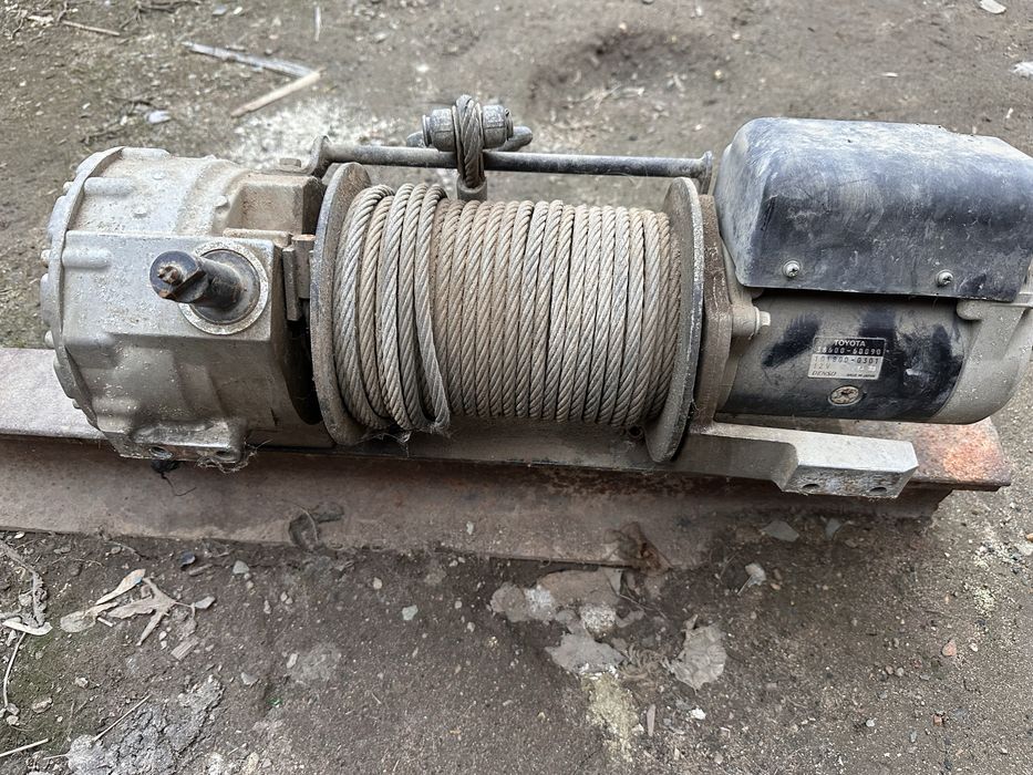 Лебёдка Toyota оригинал