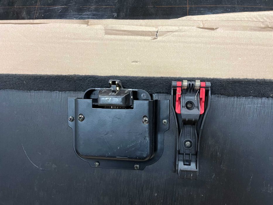 Кората в багажника за BMW E39 Комби