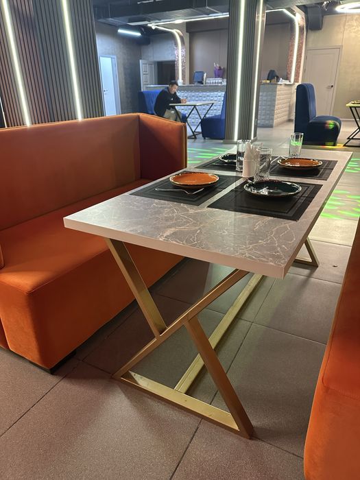 Диваны для кафе ресторанов