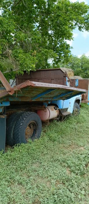 Продам зил сельхозник.