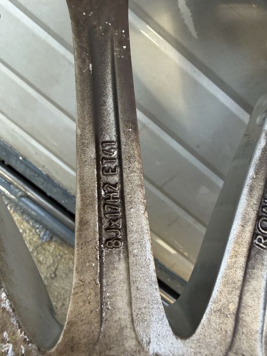 Продавам комплект джанти с гуми. Mercedes OEM 5x112 17