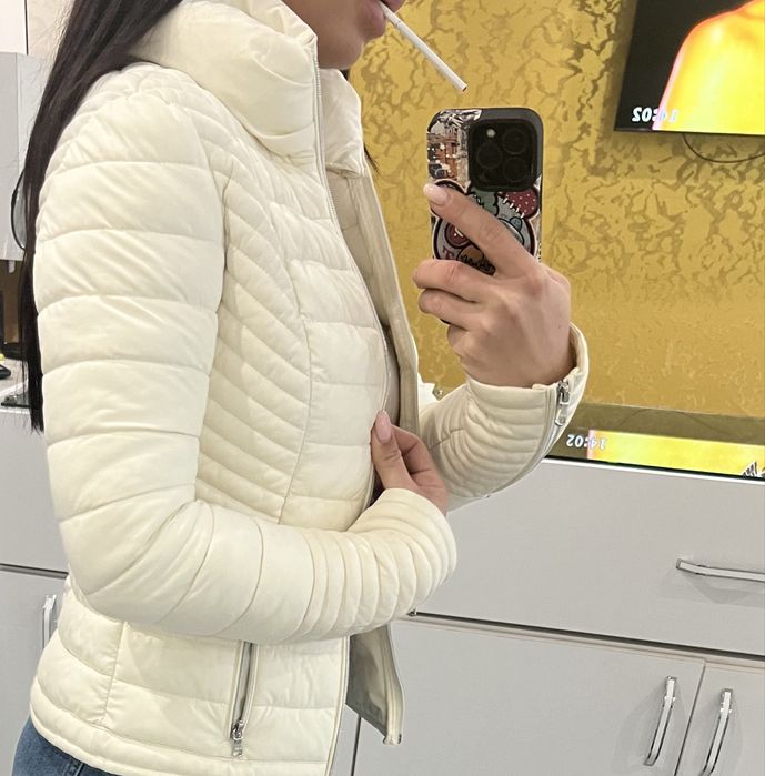 Оригинално яке Guess