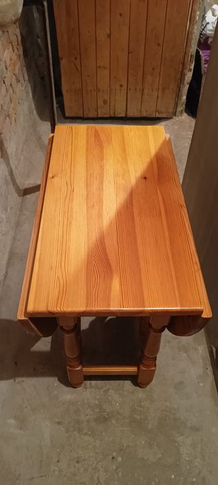 Трапезна маса масив