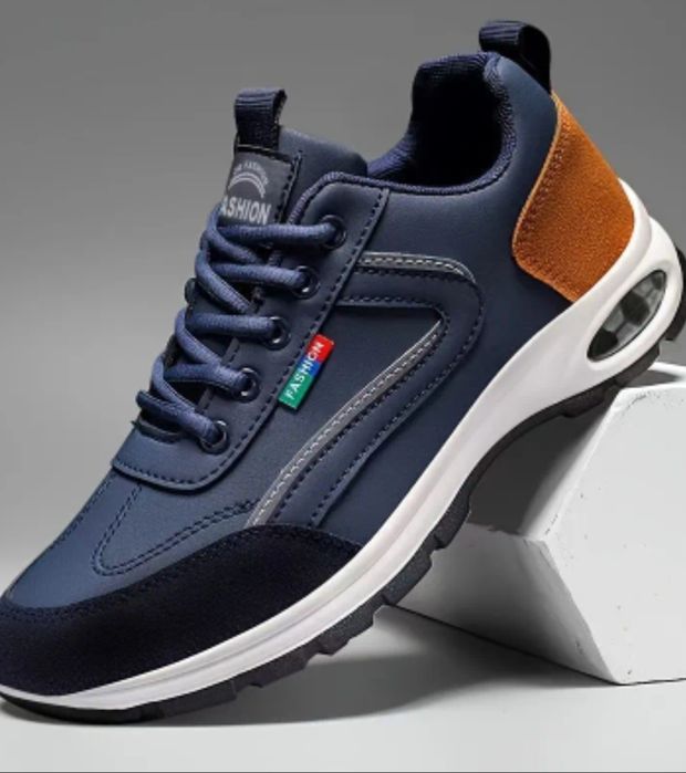 Продам зимнии кроссовки