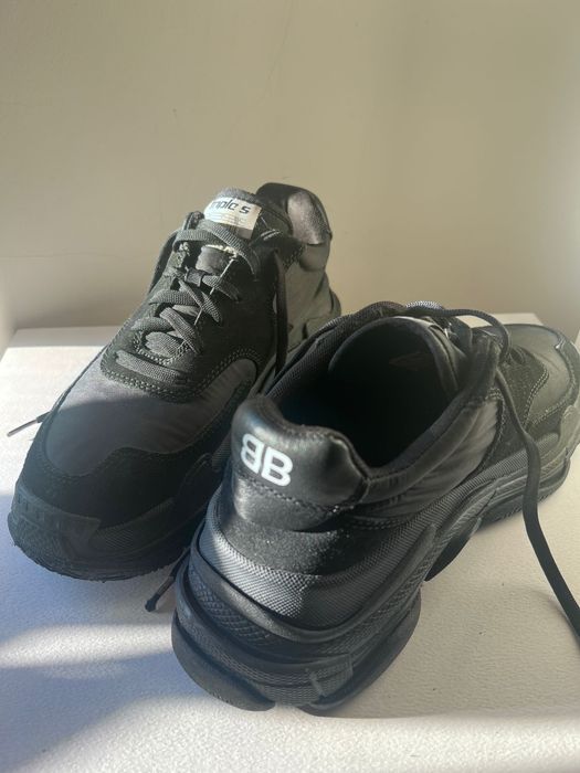 Adidasi Balenciaga TripleS  100% originali