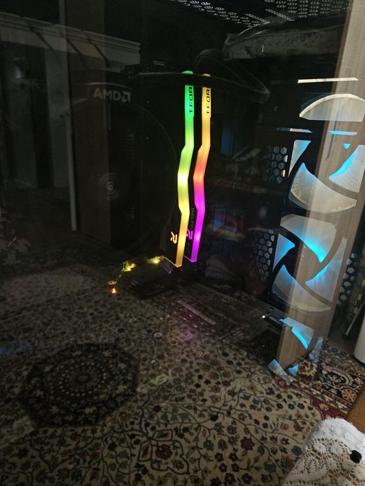 Gaming PC 16GB RAM, Ryzen 5 2600 + ПОДАРЪК