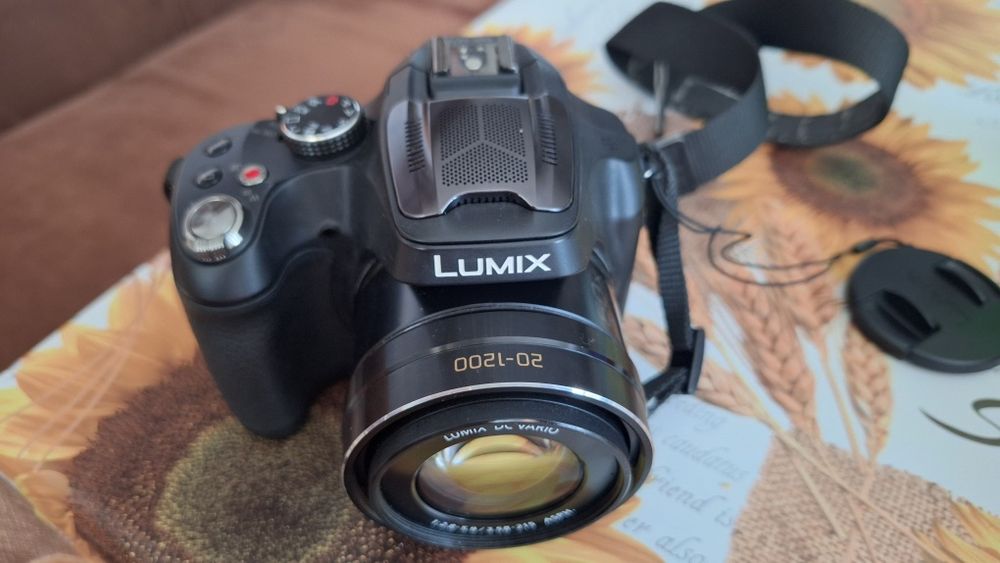 Фотоапарат Panasonic DMC- FZ72