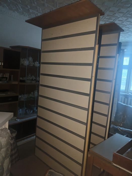 Торговые стеллажи