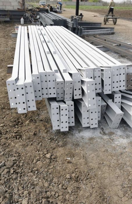 Vand hale metalice avem pe stoc asiguram transport si montaj rog serio