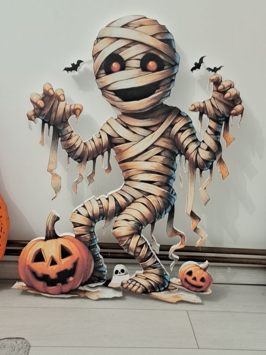 Vand decor de Halloween lucrat manual