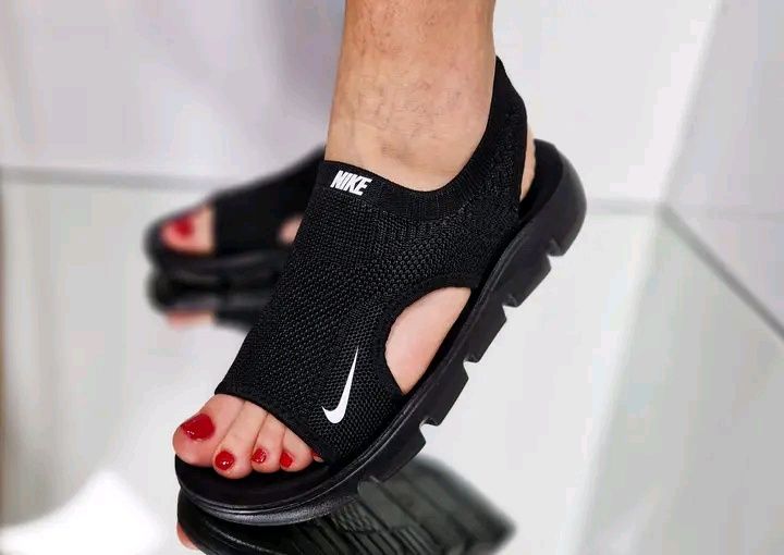 Дамски сандали Nike