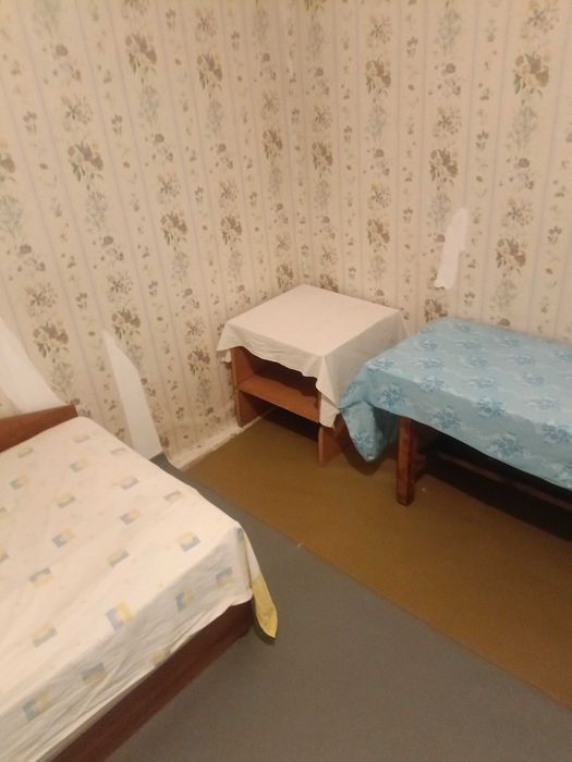 1875-Продава се едноетажна къща с гараж в село Осенец!