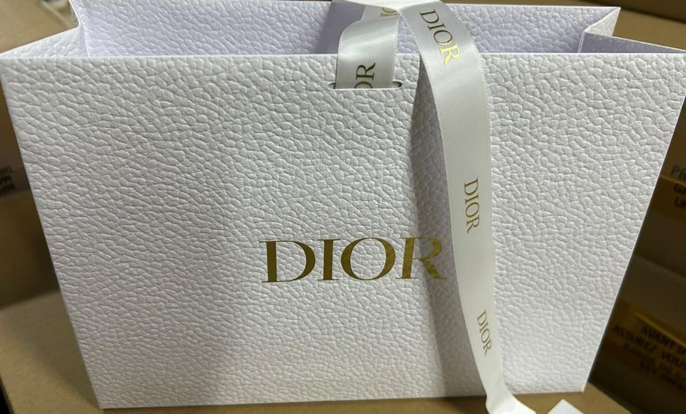 Пакеты производства Dior