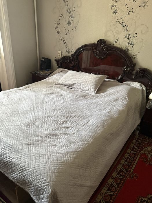 Продам спальний гарнитур