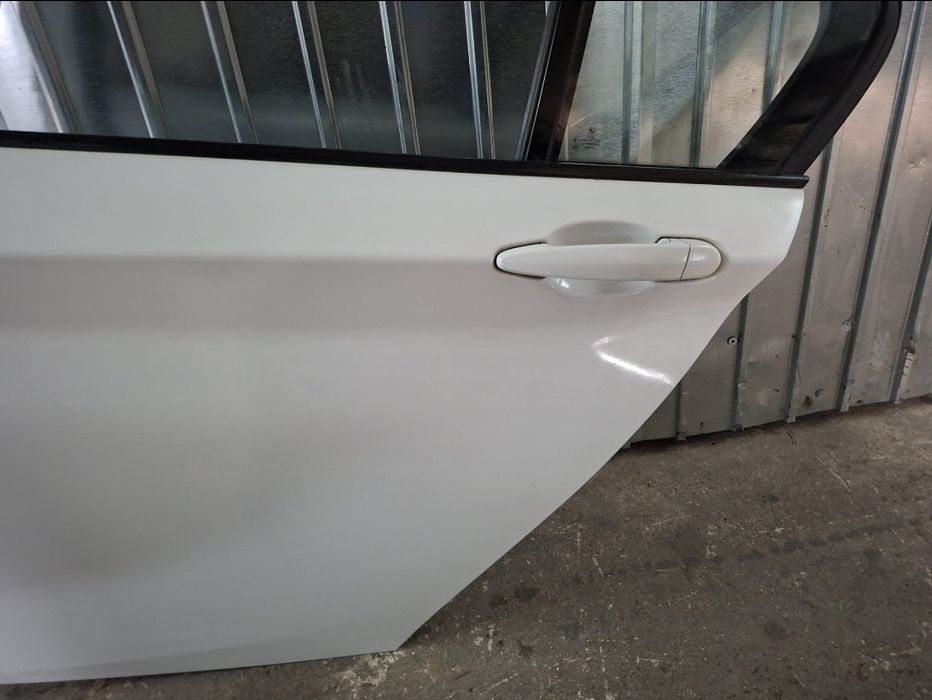 Usa stanga spate BMW seria 1 f20
