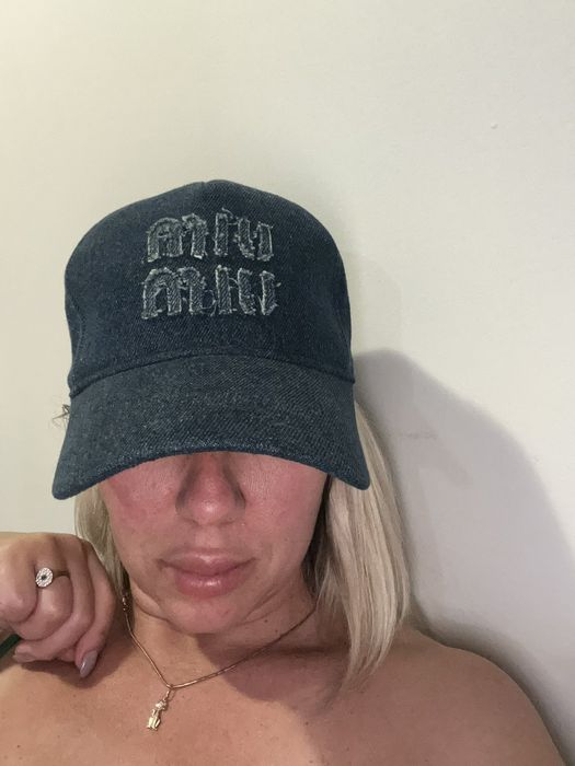 Шапка Miu Miu Нова  унисекс