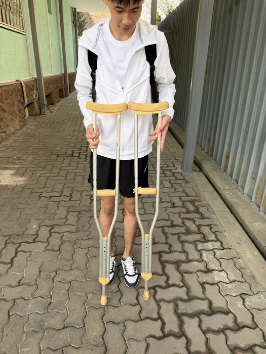 Костыли подмышечные регулируемые