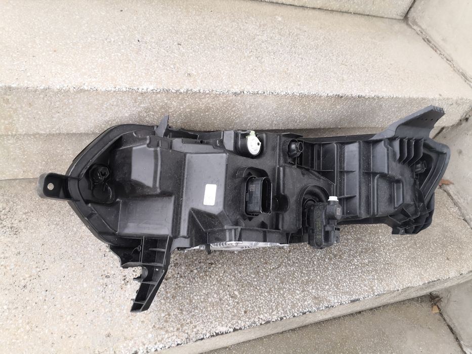 Фар Renault Megane E-Tech FULL LED десен/ Фар Рено Меган Оригинален