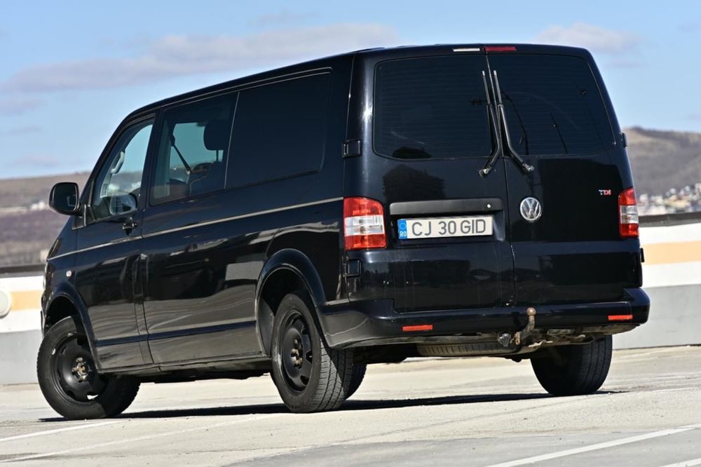 VOLKSWAGEN Transporter 2010 — imagine 3