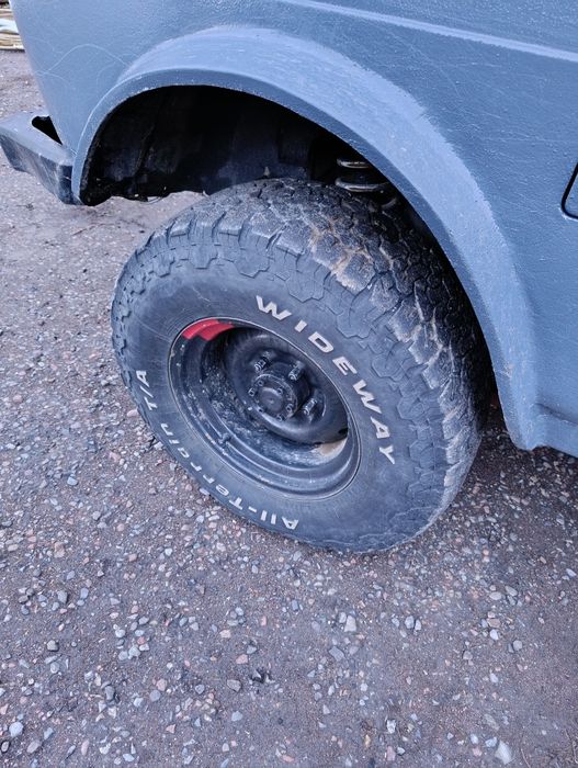 Нива продается 2121