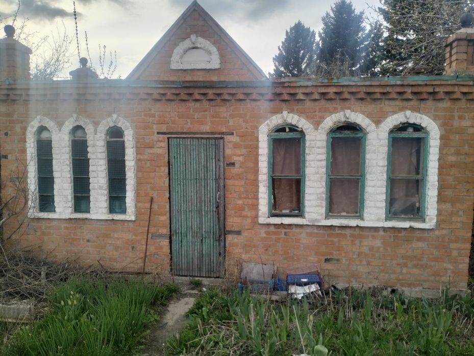 Дача на остановке Сады