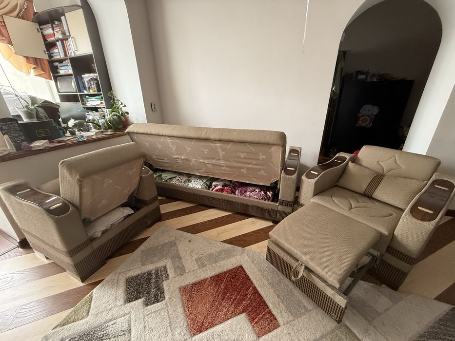 Продам диван с креслами