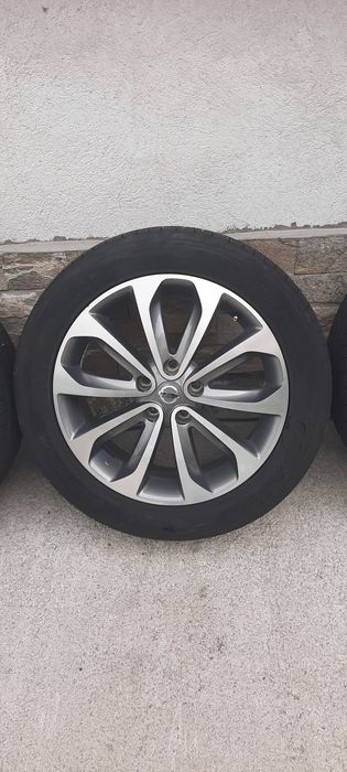 Джанти Nissan 18 цола , 5х114.3 , 6.5j ,et40 , 215/55/18 Renault Dacia