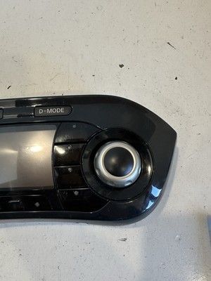 Управляващ модул за климатик за Nissan Juke 1.6 бензин (2012) 248451KA3A