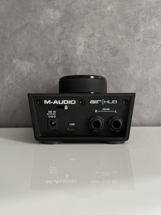 Bundle M-Audio Air Hub + Superlux E205U