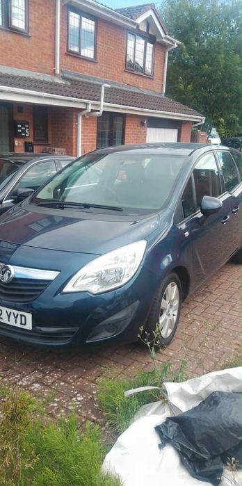 Vând Opel meriva