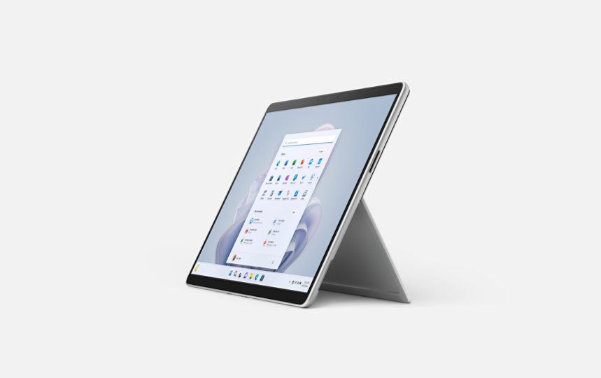 Microsoft Surface Pro 9 i7 / 16GB / 256GB / 120 Гц 2.8K экран.