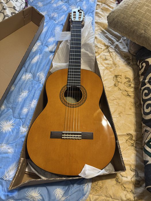 Гитара Yamaha C40