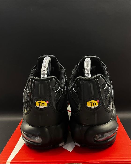 Nike Air Max Plus TN Multiswoosh - 40,41,42,44,45,46
