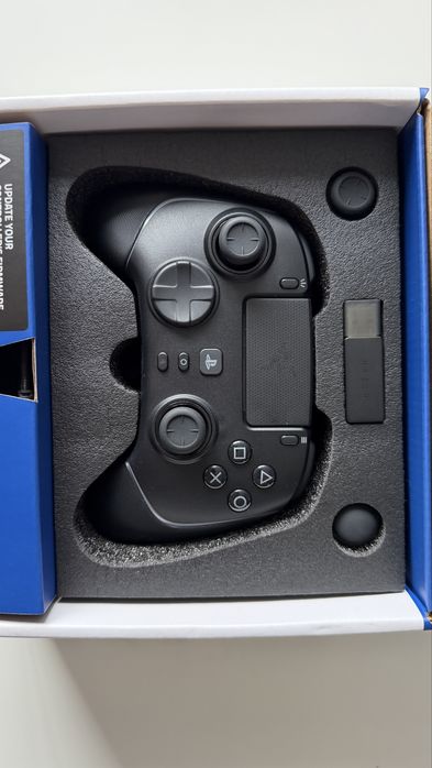 Controller Razer Wolverine v2 pro