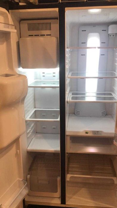 Продам Холодильник Samsung