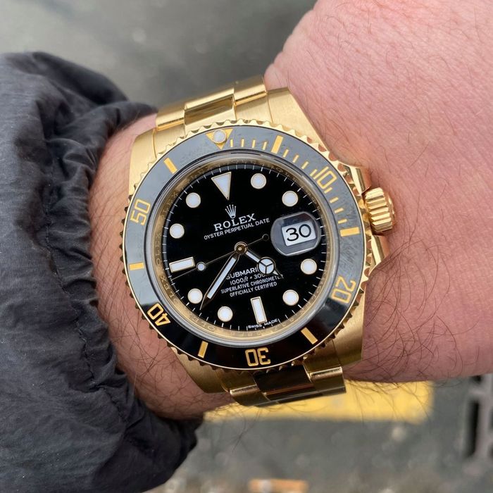 rolex submariner black dial